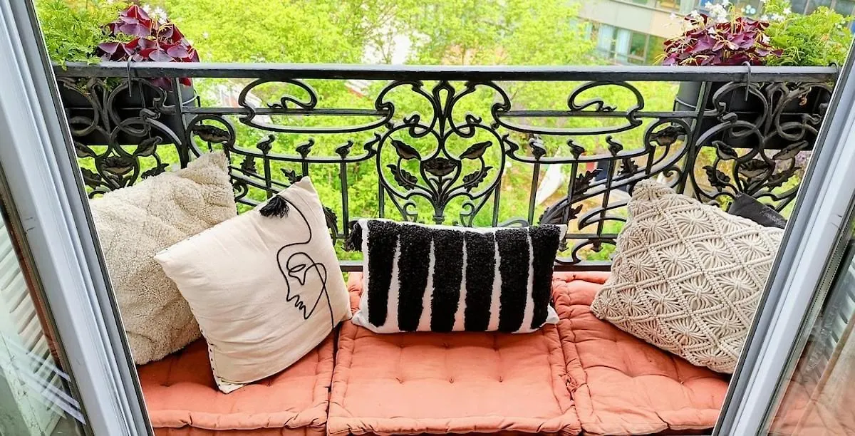Apartment Sunny & Stylish 2-Bedroom In Viet-Namese District Paris